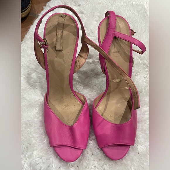 Sandals Size 8.5 - Picture 1 of 2